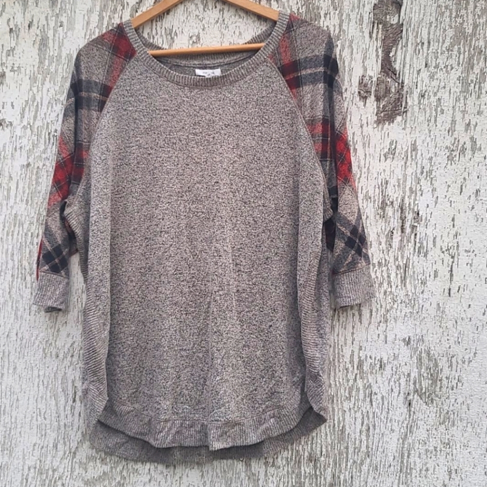 Matrices 1X Gray, Red, Black & Brown Light Sweater